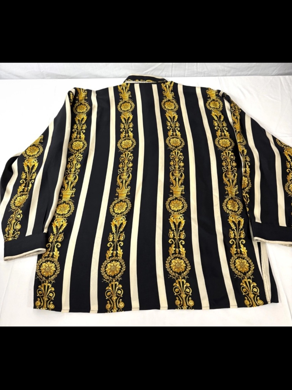 Very Rare Gianni Versace Silk Baroque Jewels button up shirt Vintage - Picture 5 of 16